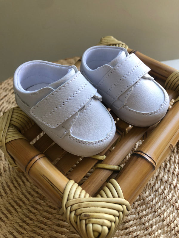 Tenis Velcro Branco