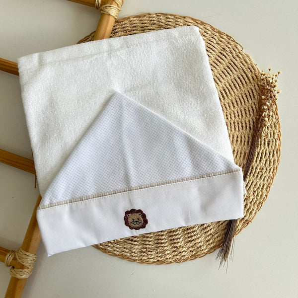 Toalha de Banho com Toalha fralda e Gorro Leão - Ana's Ateliê