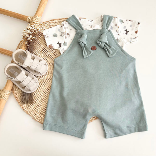 Conjunto Body e Jardineira Cachorrinhos no Patins