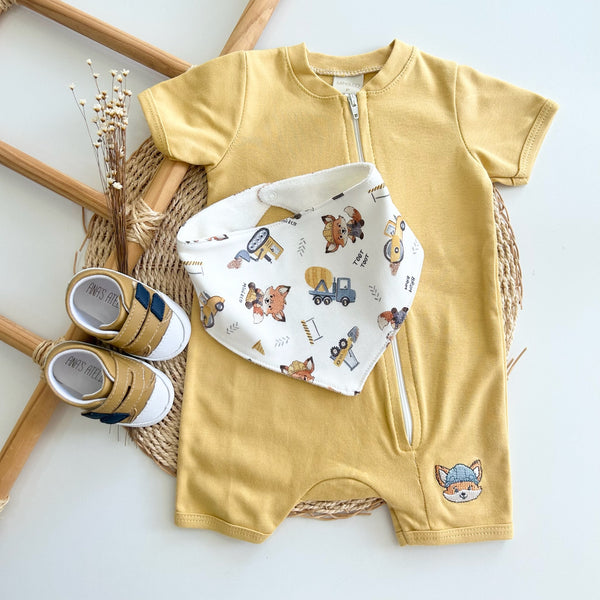 Macacão Curto Zíper e Bandana - Raposinha