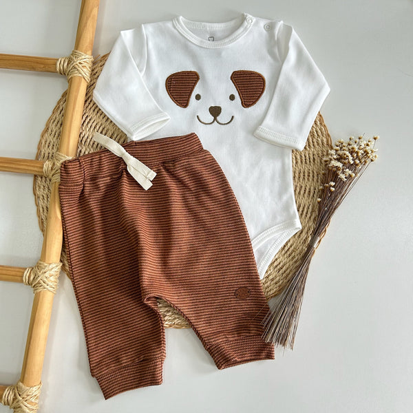 Conjunto Body Carinha e Calça Marrom Cachorrinhos no Patins